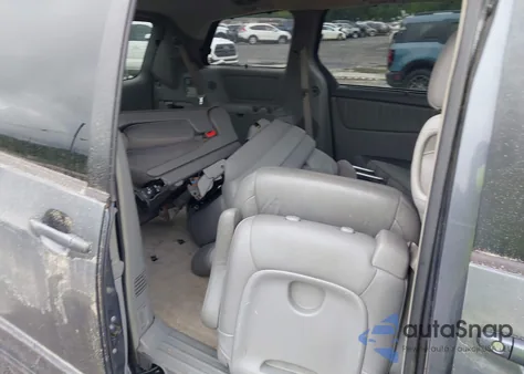 2008 Toyota Sienna Xle from USA, damaged, VIN 5TDZK22C98S158737